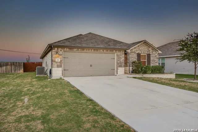 206 Santo Spirit Rd Hutto, TX 78634