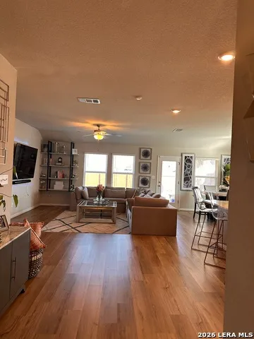 206 Santo Spirit Rd Hutto, TX 78634