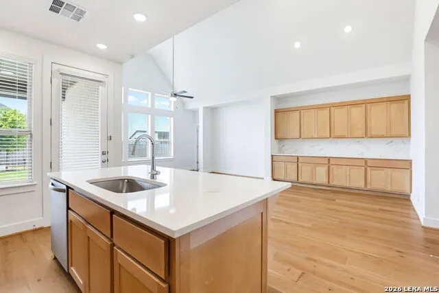 138 Red Oak Castroville, TX 78009