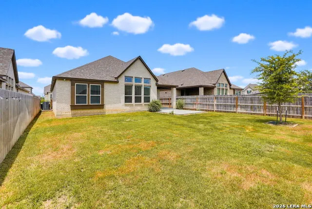 138 Red Oak Castroville, TX 78009
