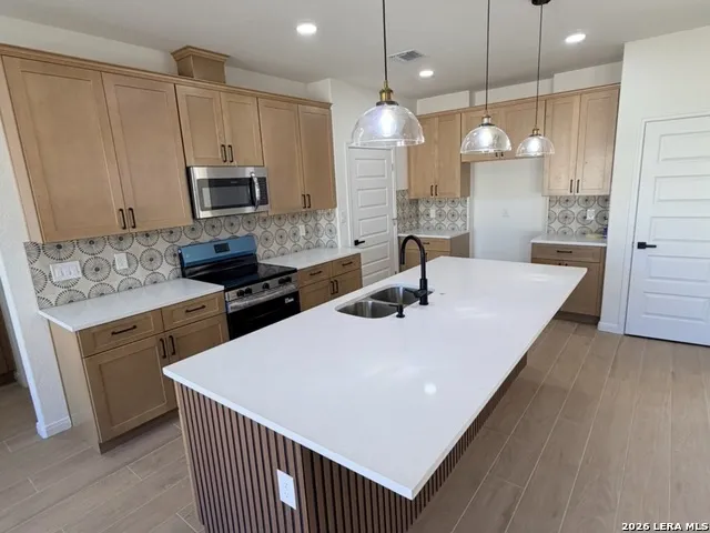 2205 MESA BRK Schertz, TX 78154