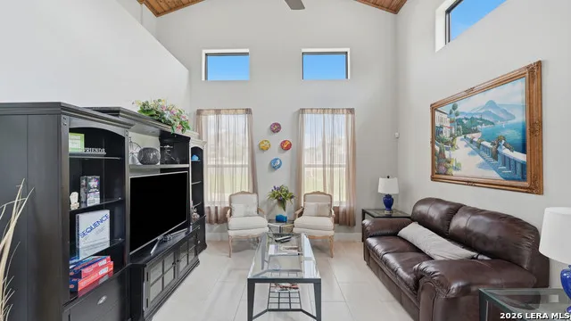 1179 TROTTER LN New Braunfels, TX 78132