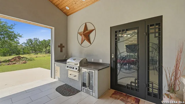 1179 TROTTER LN New Braunfels, TX 78132