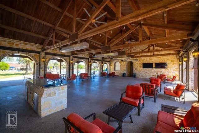 1179 TROTTER LN New Braunfels, TX 78132