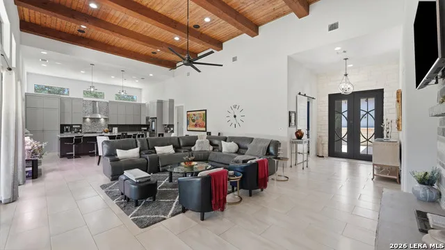 1179 TROTTER LN New Braunfels, TX 78132