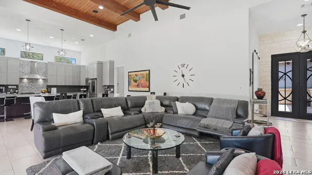 1179 TROTTER LN New Braunfels, TX 78132