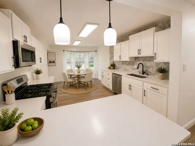 8355 TIMBER BASIN ST San Antonio, TX 78250