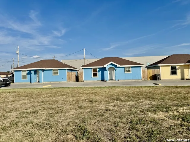 26 LOMA LINDA Eagle Pass, TX 78852