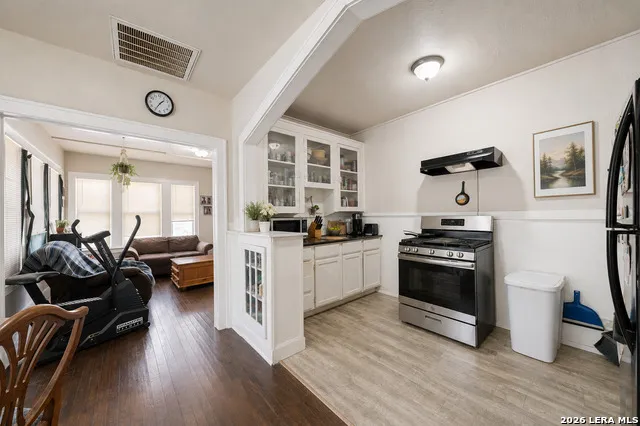 630 Bailey San Antonio, TX 78210