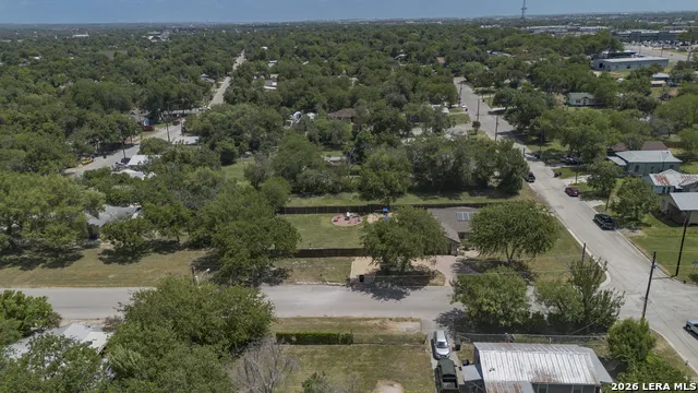 355 S Plum Ave New Braunfels, TX 78130