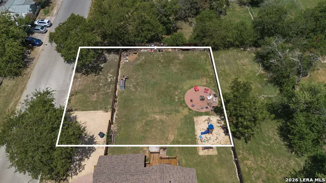 355 S Plum Ave New Braunfels, TX 78130