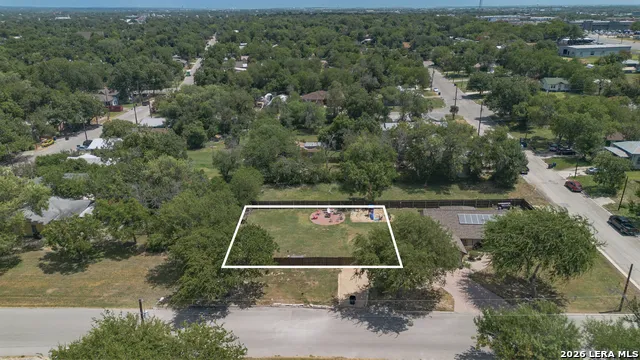 355 S Plum Ave New Braunfels, TX 78130