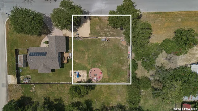 355 S Plum Ave New Braunfels, TX 78130