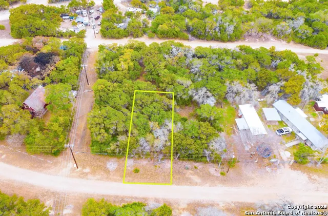 69 Wagon Wheel Bandera, TX 78003