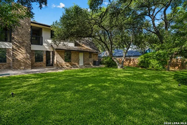 2822 Low Oak Street San Antonio, TX 78232
