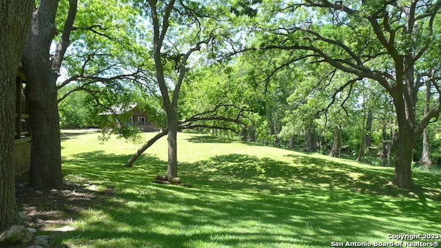 156 VERDE PARK BLVD Center Point, TX 78010