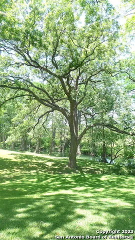 156 VERDE PARK BLVD Center Point, TX 78010