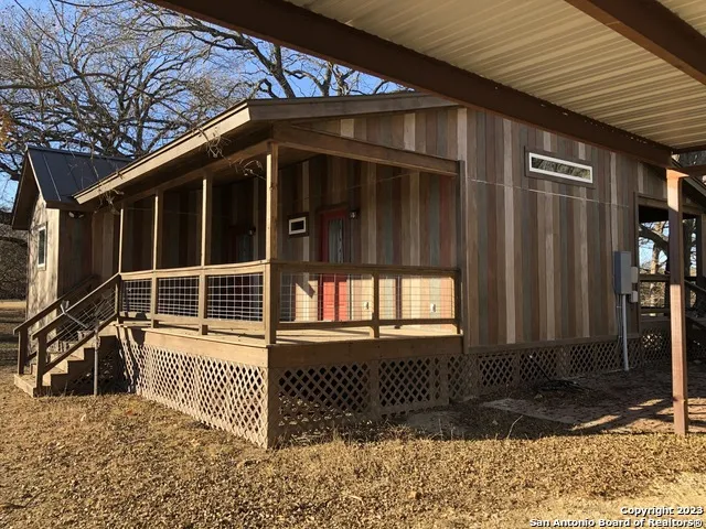 156 VERDE PARK BLVD Center Point, TX 78010