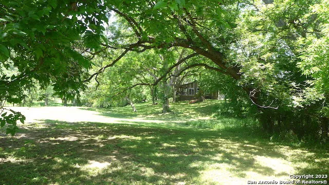 156 VERDE PARK BLVD Center Point, TX 78010