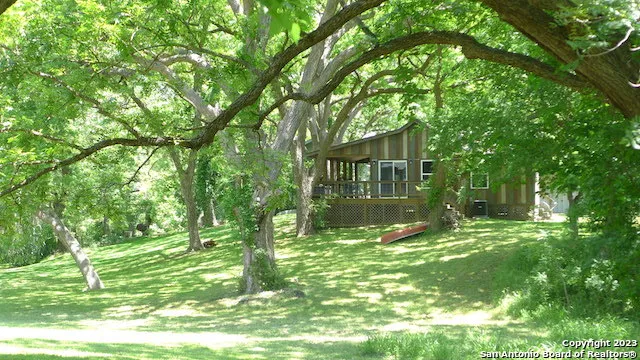 156 VERDE PARK BLVD Center Point, TX 78010