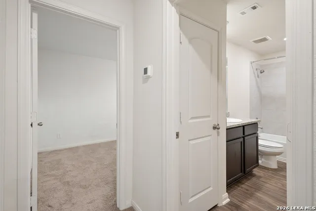 15214 HARBOR LNDG Von Ormy, TX 78073
