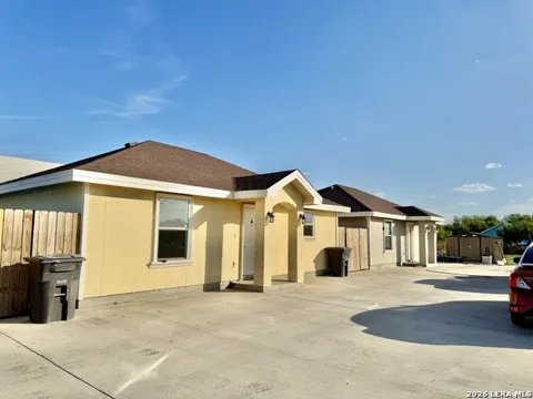 26 LOMA LINDA