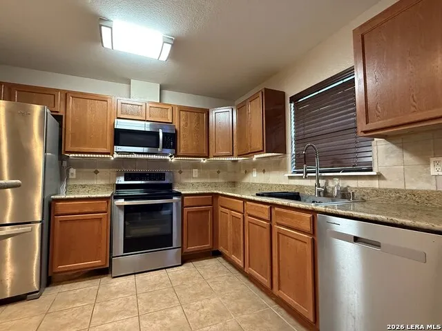 2075 LA JOLLA ST Eagle Pass, TX 78852