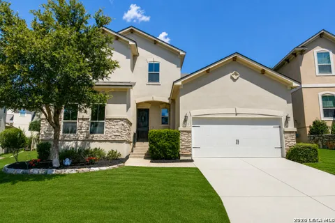 24114 Stately Oaks
