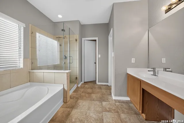 3826 Otono San Antonio, TX 78223