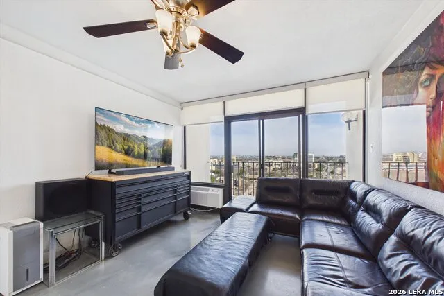 7701 Wurzbach Unit 1803 San Antonio, TX 78229
