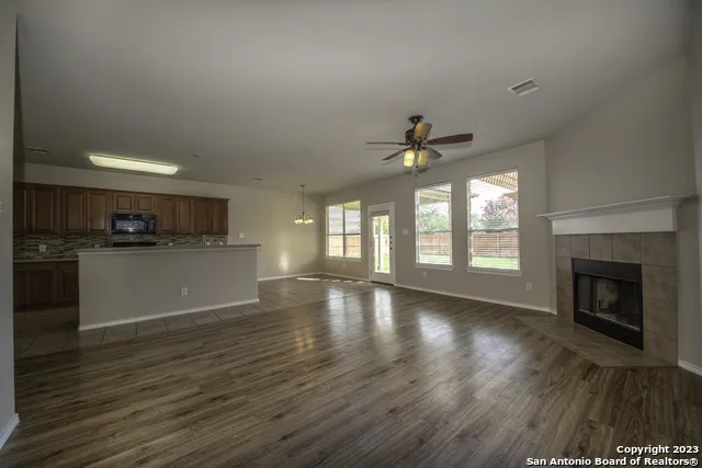 1209 RUDDY DUCK New Braunfels, TX 78130