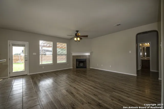 1209 RUDDY DUCK New Braunfels, TX 78130