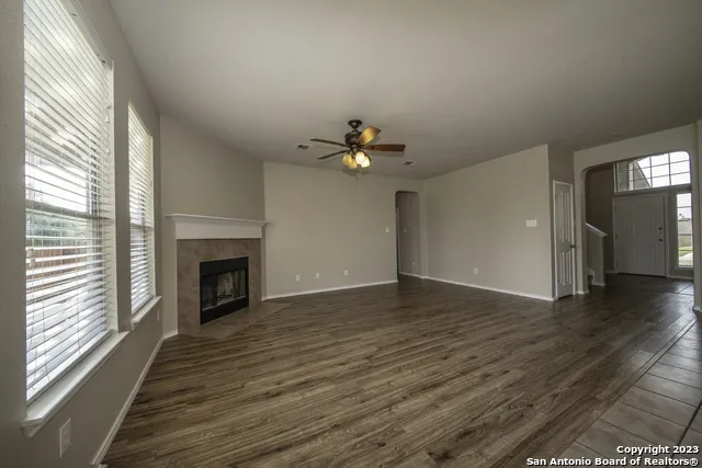 1209 RUDDY DUCK New Braunfels, TX 78130