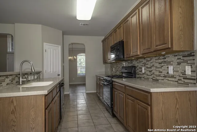 1209 RUDDY DUCK New Braunfels, TX 78130
