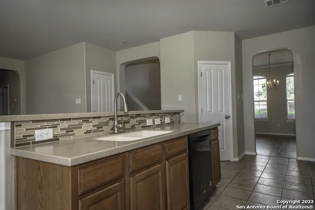 1209 RUDDY DUCK New Braunfels, TX 78130