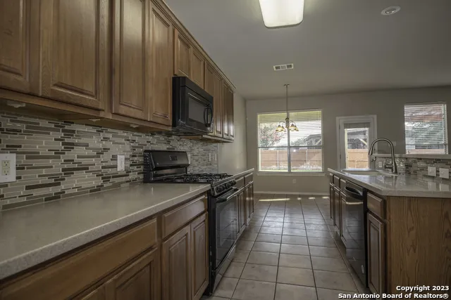 1209 RUDDY DUCK New Braunfels, TX 78130