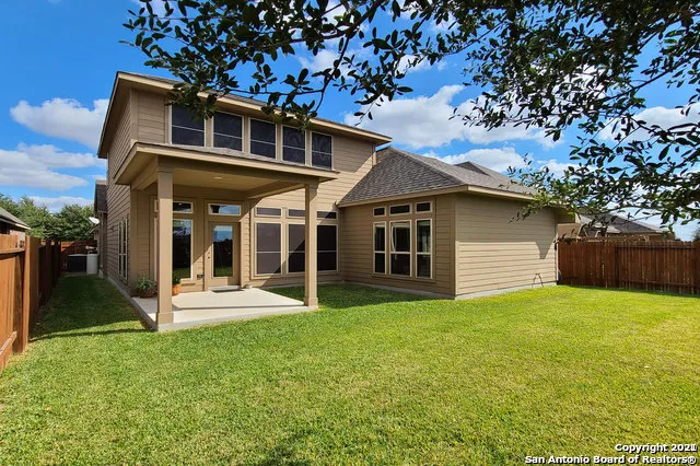 2966 SADDLEHORN DR Seguin, TX 78155