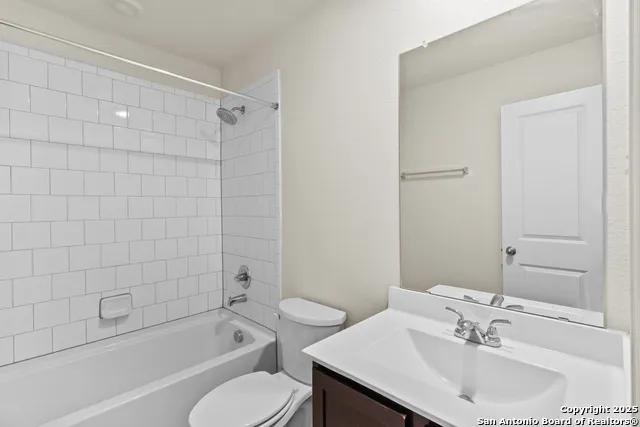 8904 Portobello Way Converse, TX 78109