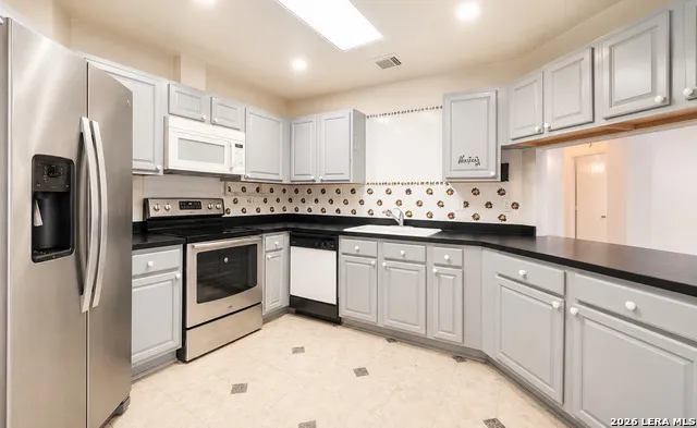 5707 Lovett Oaks San Antonio, TX 78218