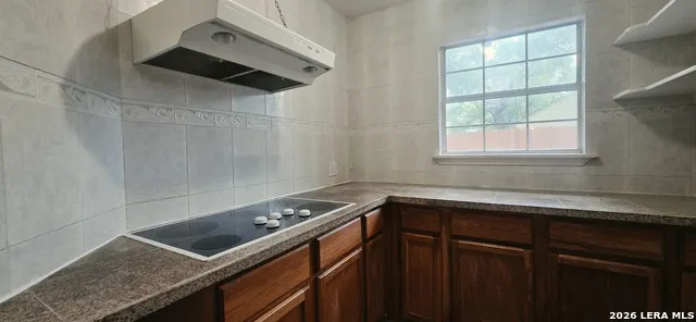 5707 Lovett Oaks San Antonio, TX 78218