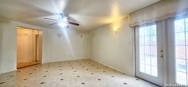5707 Lovett Oaks San Antonio, TX 78218