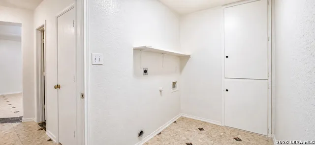 5707 Lovett Oaks San Antonio, TX 78218