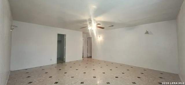 5707 Lovett Oaks San Antonio, TX 78218