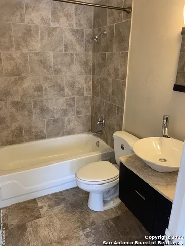 12286 APRICOT DR San Antonio, TX 78247