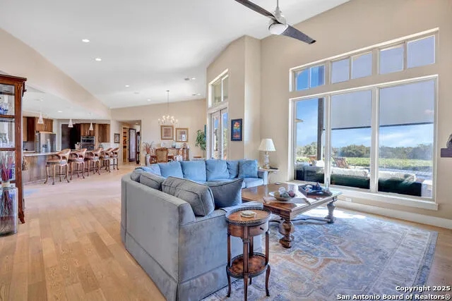1758 LINCOLN SMITH RD Round Mountain, TX 78663