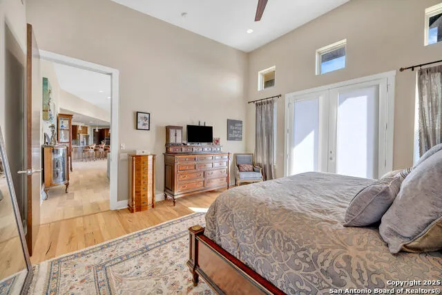 1758 LINCOLN SMITH RD Round Mountain, TX 78663