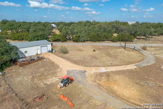 1758 LINCOLN SMITH RD Round Mountain, TX 78663
