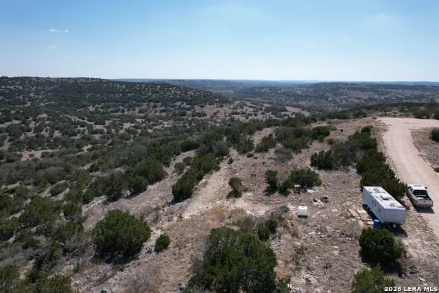 1213 Sd 42200 Rocksprings, TX 78880