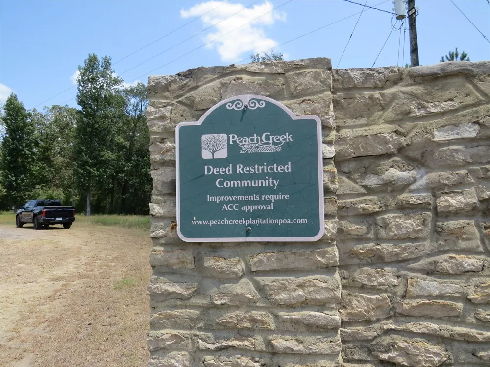 2176 Bambi Court Cleveland, TX 77328