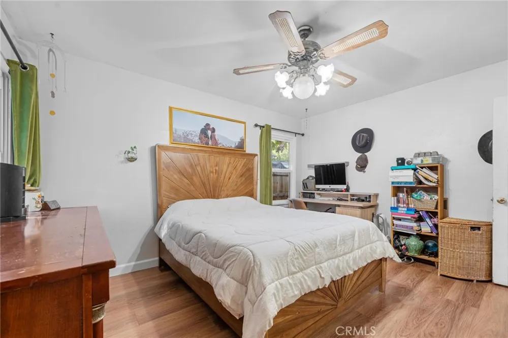 2325 Barnett Bakersfield, CA 93308
